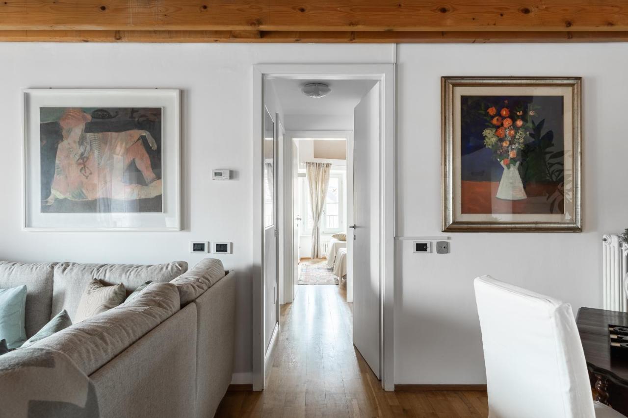 A Casa Nuccia Mansarda By Holiday Solutions โกโม ภายนอก รูปภาพ